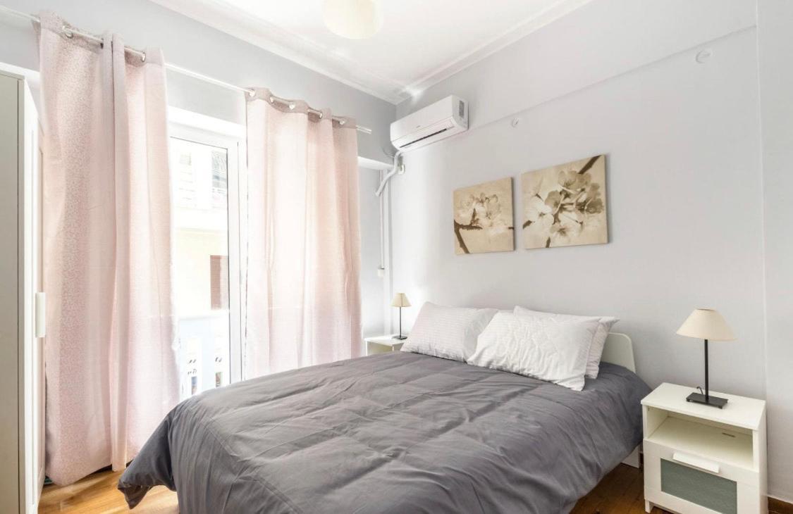Luxuriously Central Studio In The Heart Of أثينا المظهر الخارجي الصورة