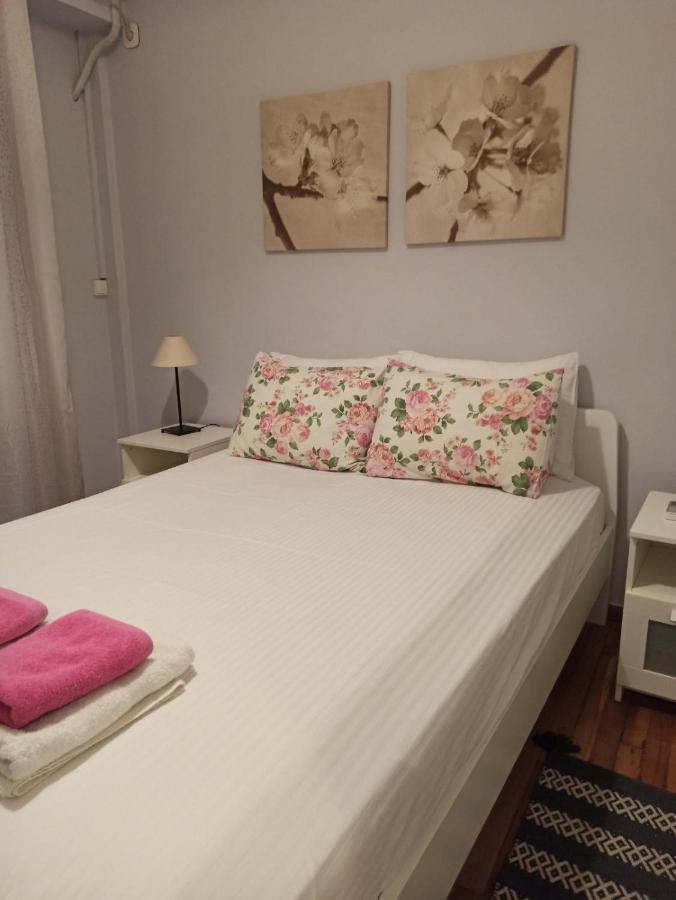 Luxuriously Central Studio In The Heart Of أثينا المظهر الخارجي الصورة